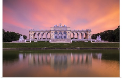 Austria, Vienna, The Gloriette in the gardens of Schonbrunn Palace