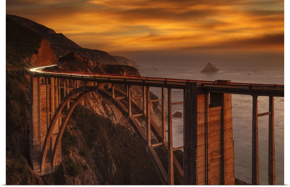 Bixby Creek Bridge, Monterey, Big Sur, California, USA.
