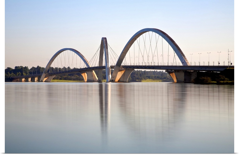 Brazil, Distrito Federal-Brasilia, Brasilia, Lake Paranoa - Lago do Paranoa, Juscelino Kubitschek bridge