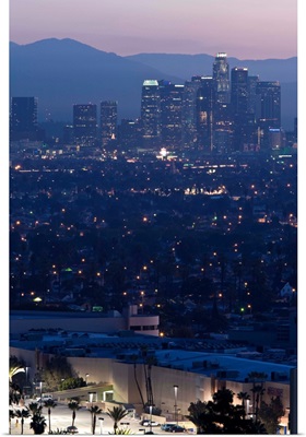 California, Los Angeles, downtown view from Baldwin Hills, dawn