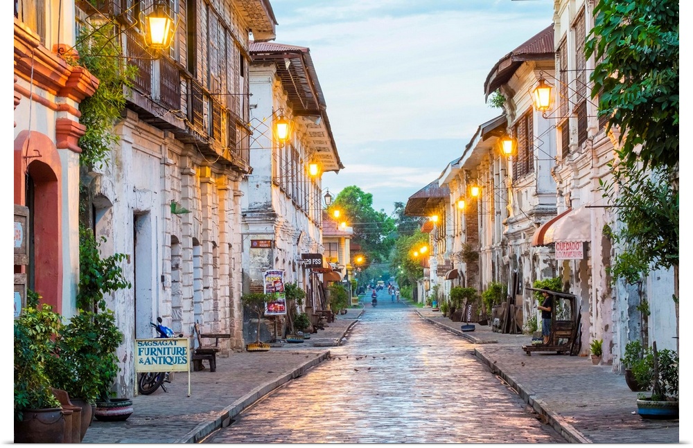 Calle Crisologo at dawn, Vigan City, Ilocos Sur, Ilocos Region, Philippines.