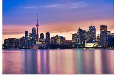 Canada, Ontario, Toronto, View Of CN Tower And City Skyline