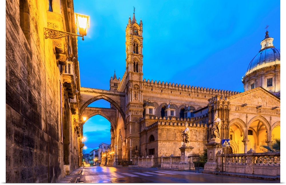Cathedral Of Palermo At Sunrise-Europe, Italy, Sicily Region, Palermo District