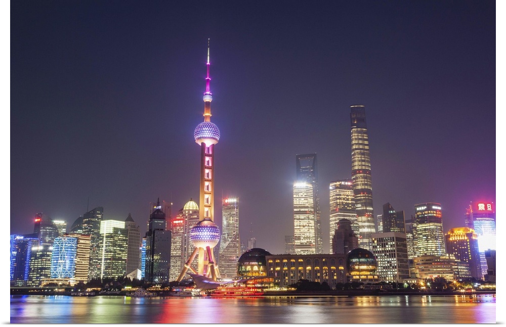 China, Shanghai, The Bund, Pudong Skyline across the Huangpu River.