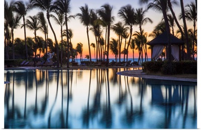 Cuba, Varadero, Swimming pool at Paradisus Hotel