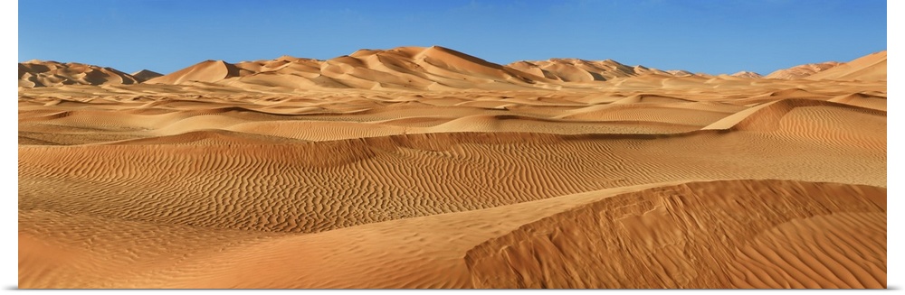 Dune landscape in Rub al-Khali. Oman, Dhofar, Ramlat Al Hashman. Rub al-Khali (DM). Rub al-Khali, Middle East, Oman.