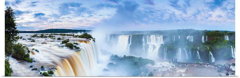 Iguacu Falls, Parana State, Brazil.