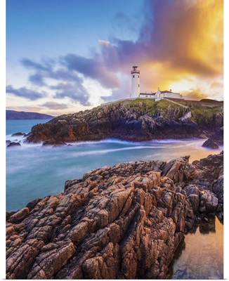 Ireland, Co. Donegal, Fanad, Fanad Lighthouse At Dusk