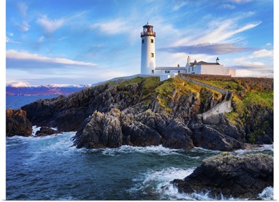 Ireland, County Donegal, Fanad, Fanad lighthouse at dusk