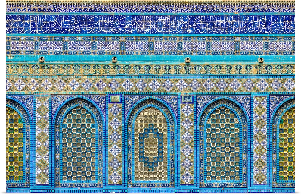 Israel, Jerusalem District, Jerusalem, Detail Of Ornate Decorative Tile On The Exterior Of The Dome Of The Rock On Temple ...