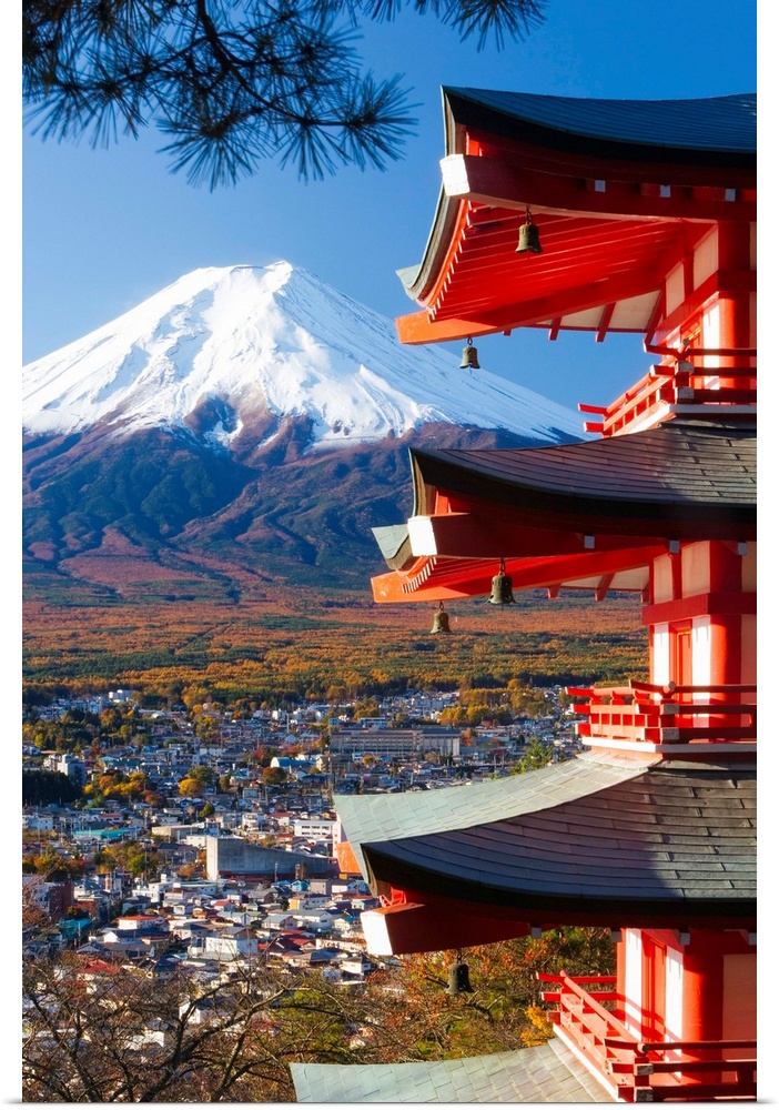 Japan, Central Honshu (Chubu), Fuji-Hakone-Izu National Park, Mount Fuji capped in snow and the upper levels of a temple