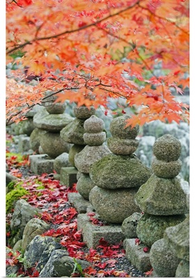 Japan, Kyoto, Sagano, Arashiyama, Adashino Nenbutsu dera temple, stone lanterns