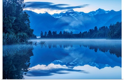Lake Matheson, Near The Fox Glacier, South Island, New Zealand