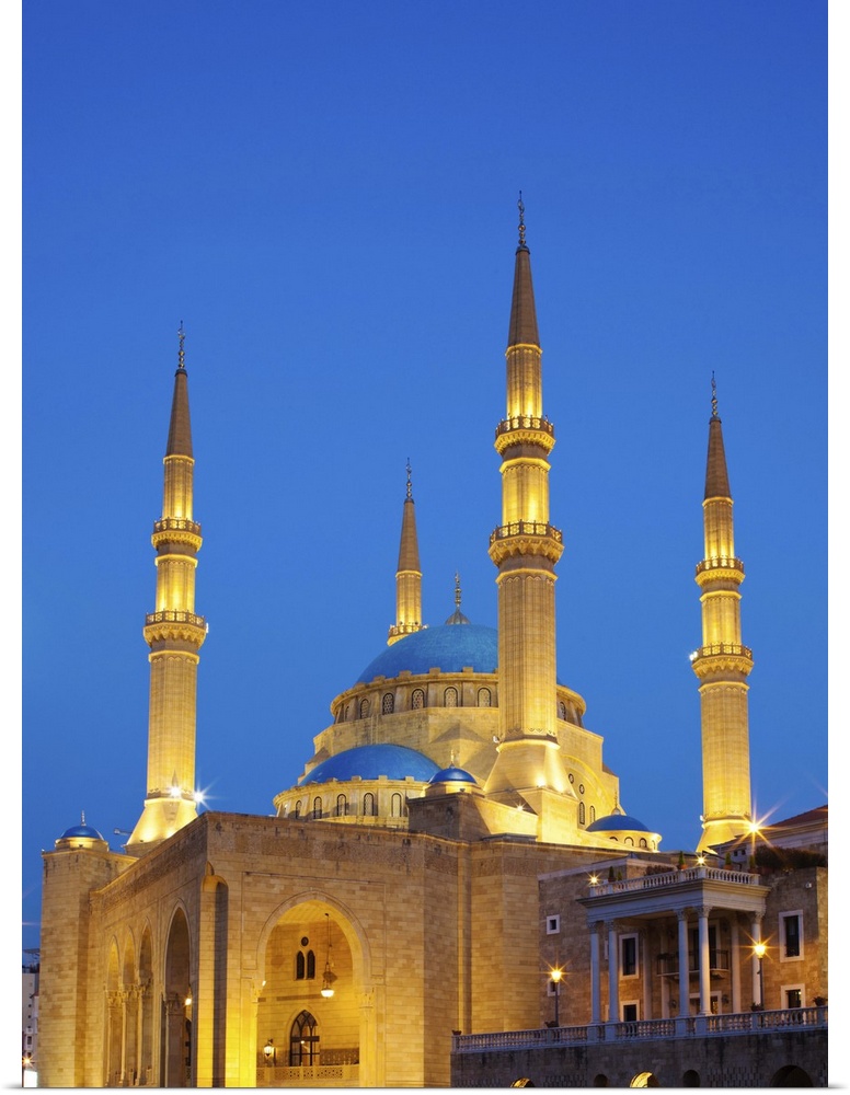 Lebanon, Beirut. Mohammed Al-Amin Mosque at dusk.