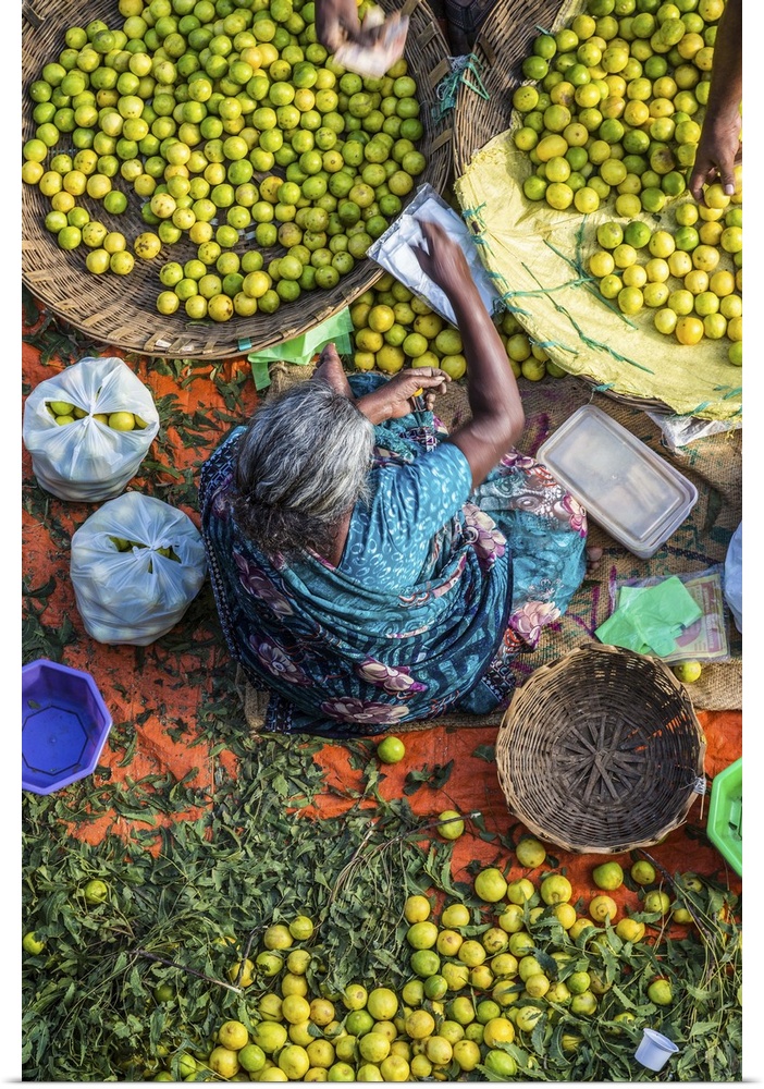 Lemon seller, K.R. market, Bangalore (Bengaluru); Karnataka; India