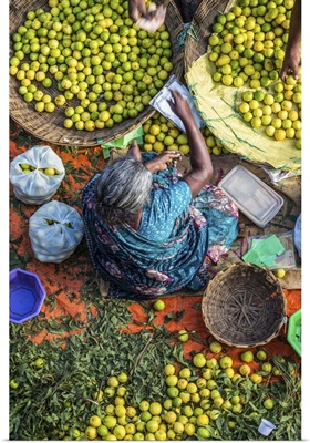 Lemon seller, K.R. market, Bangalore (Bengaluru), Karnataka, India