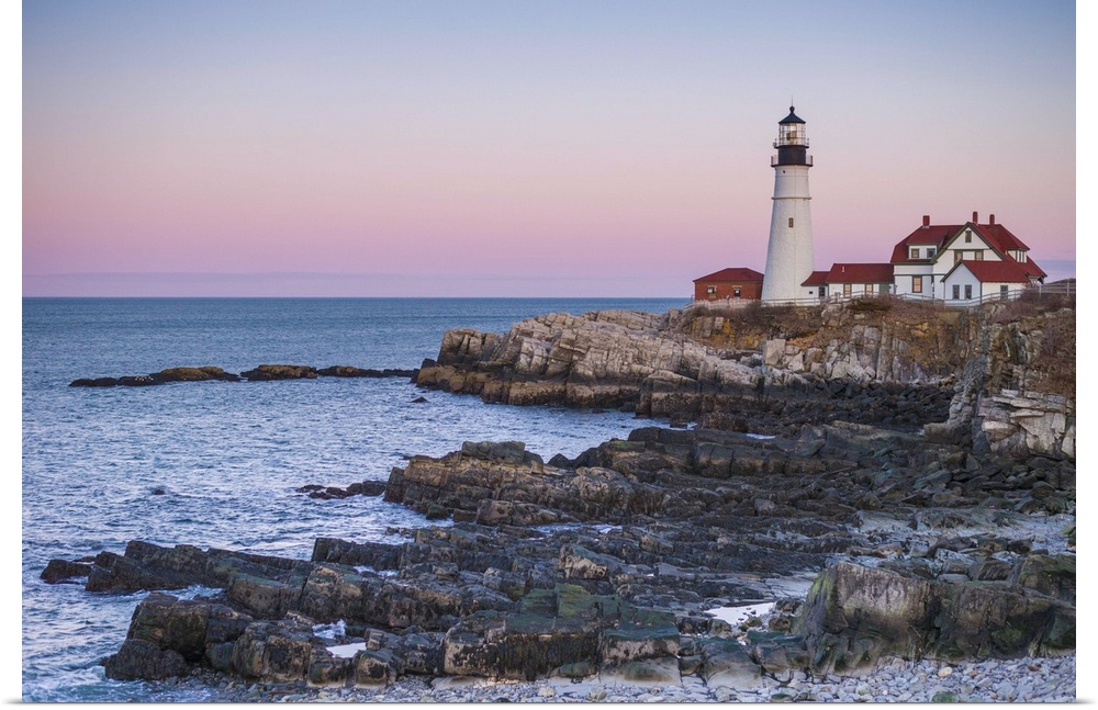 USA, Maine, Portland, Cape Elizabeth, Portland Head Light, lighthouse, dusk.