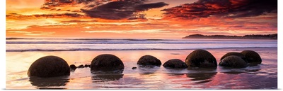 Moeraki Boulders At Sunrise, Otago Coast, New Zealand