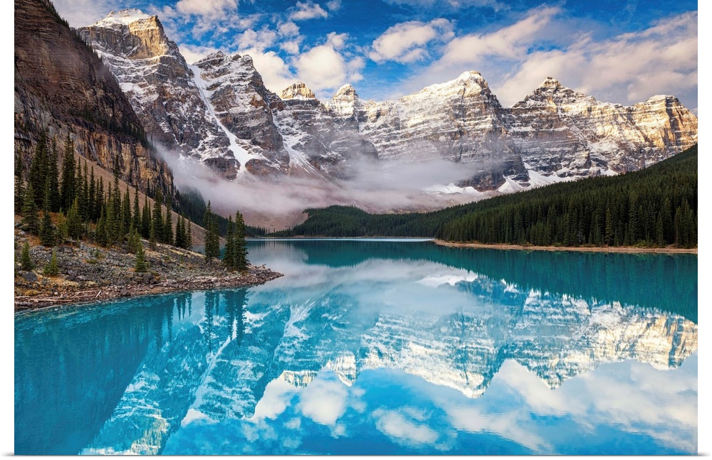 Moraine Lake, Banff National Park, Alberta, Canada