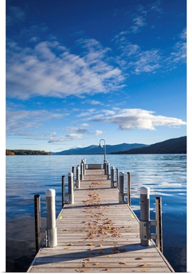 New York, Adirondack Mountains, Lake George, boat pier