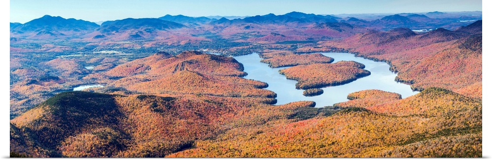 USA, New York, Adirondack Mountains, Wilmington, Whiteface Mountain, view towards Lake Placid, autumn