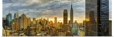 New York, Manhattan, Midtown skyline including Empire State Building