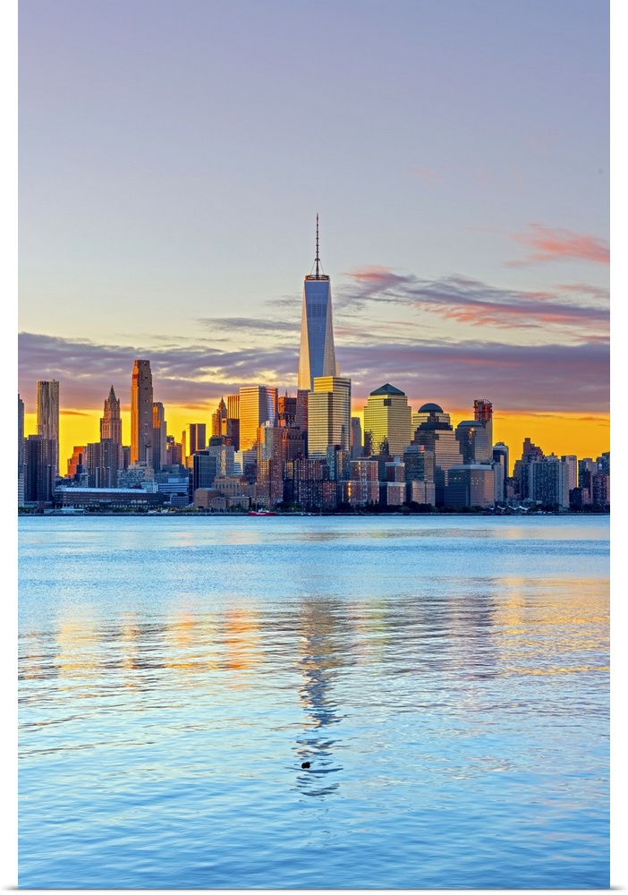 USA, New York, Manhattan, Lower Manhattan and World Trade Center, Freedom Tower across Hudson River.