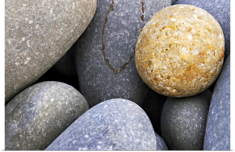 Pebbles in Sandymouth Beach, Cornwall, UK