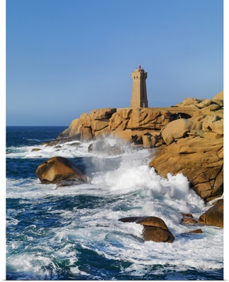 Ploumanach lighthouse on the Cote de Granit Rose, Cotes d'Armor, near  Brittany, France