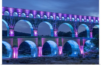 Pont Du Gard, Roman Aqueduct, Vers-Pont-Du-Gard, Gard, Languedoc-Roussillon, France
