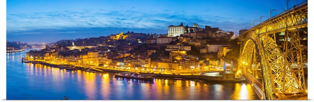 Portugal, Douro Litoral, Porto. Dusk in the UNESCO listed Ribeira district.