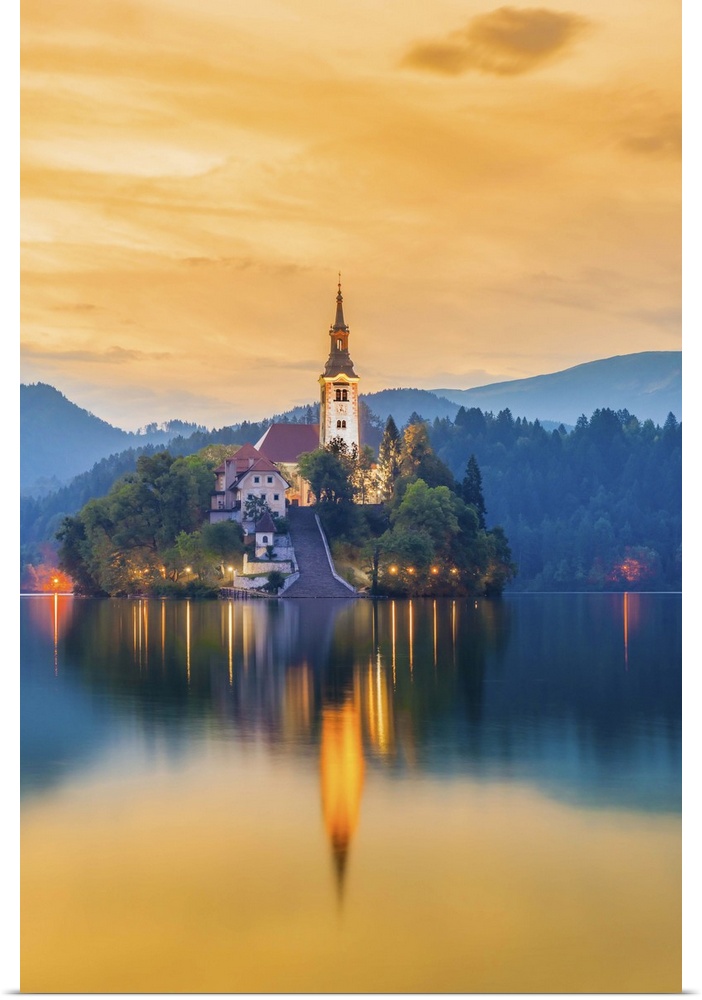 Slovenia, Julian Alps, Upper Carniola, Bled, Lake Bled, Bled Island (Blejski otok) with Church of the Assumption (Cerkev M...