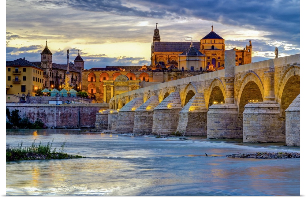 Spain, Andalucia, Cordoba Province, Cordoba, Roman Bridge (Puente Romano) over Guadalquivir River and Mezquita (Mosque...C...