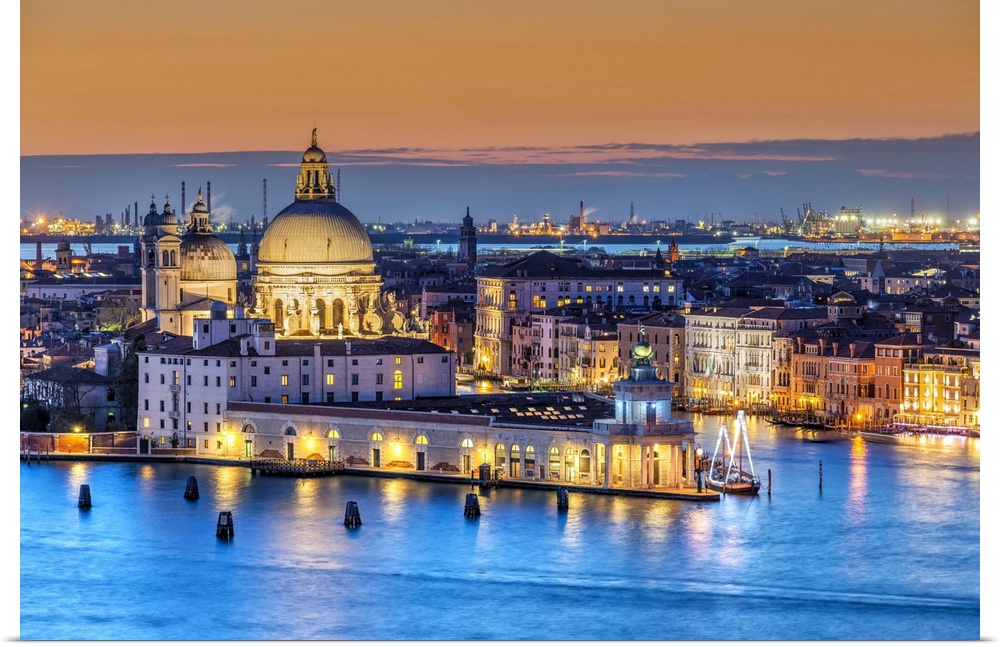 Sunset view over Basilica of Santa Maria della Salute and Grand Canal, Venice, Veneto, Italy. Veneto, Venice, Italy.