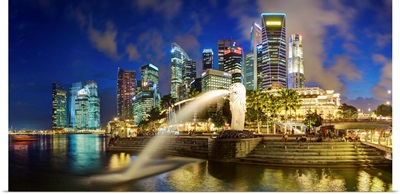 The Merlion Statue with the City Skyline in the background, Marina Bay, Singapore