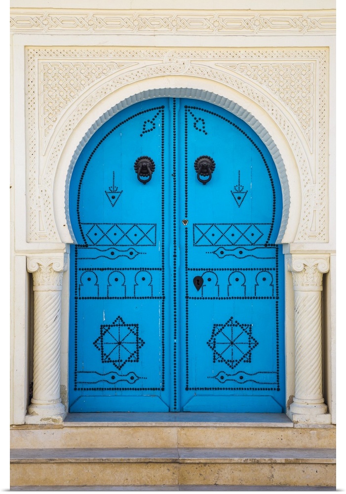 Tunisia, Kairouan, Madina, Blue door.