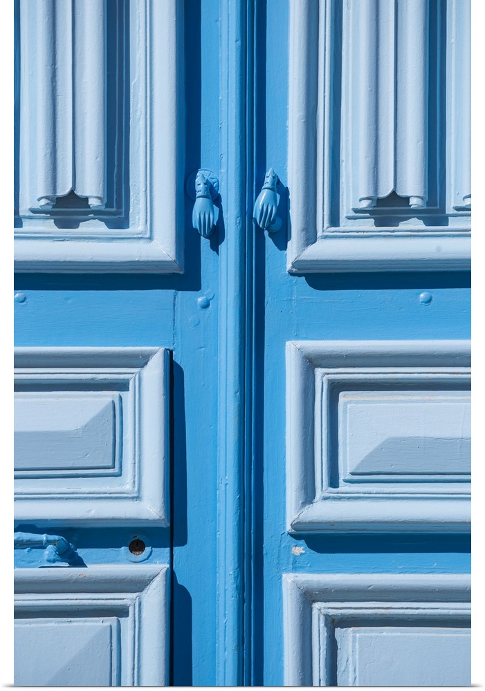 Tunisia, Kairouan, Madina, Hands of Fatima door handle on a blue door.