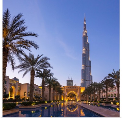 Uae, Dubai, Burj Khalifa From Dubai Mall Gardens