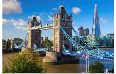 UK, England, London, River Thames, Tower Bridge and The Shard