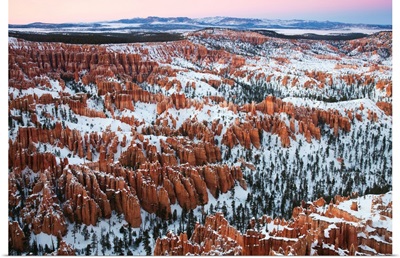Utah, Bryce Canyon National Park, Bryce Amphitheater from Bryce Point dusk, winter