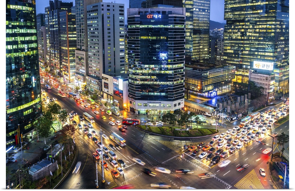 View over busy Gangnam at dusk, Gangnam District, Seoul, South Korea.