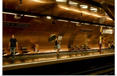 Arts Et Metiers Subway Station