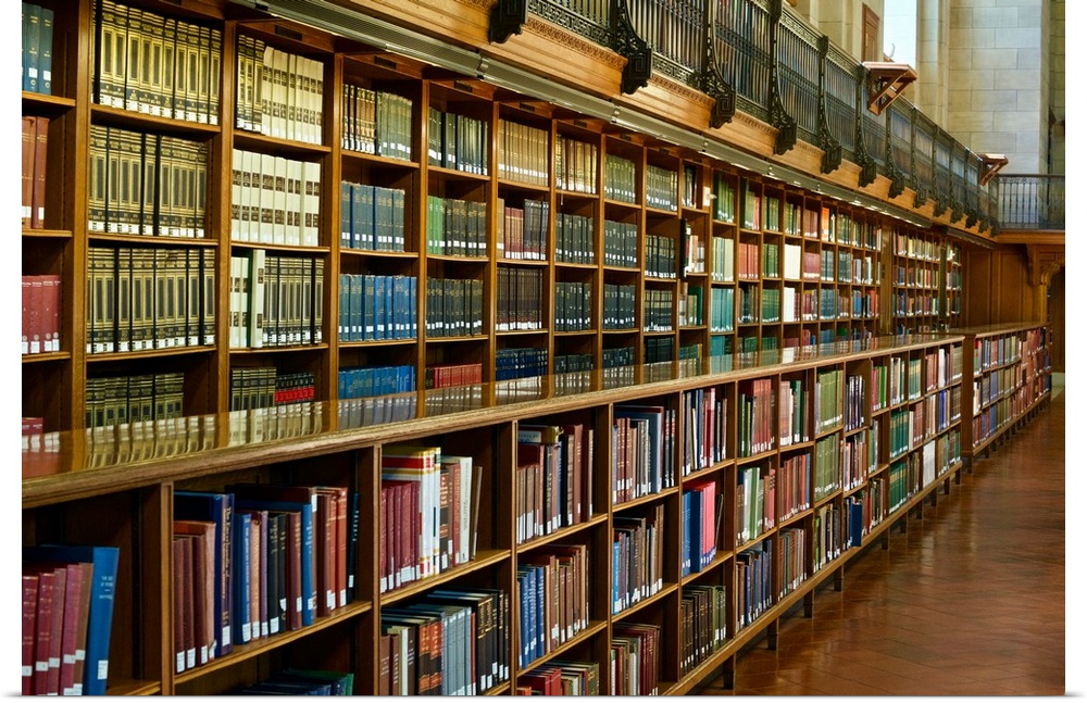 USA, NY, NYC: books shelves inside Public Library main readers' room