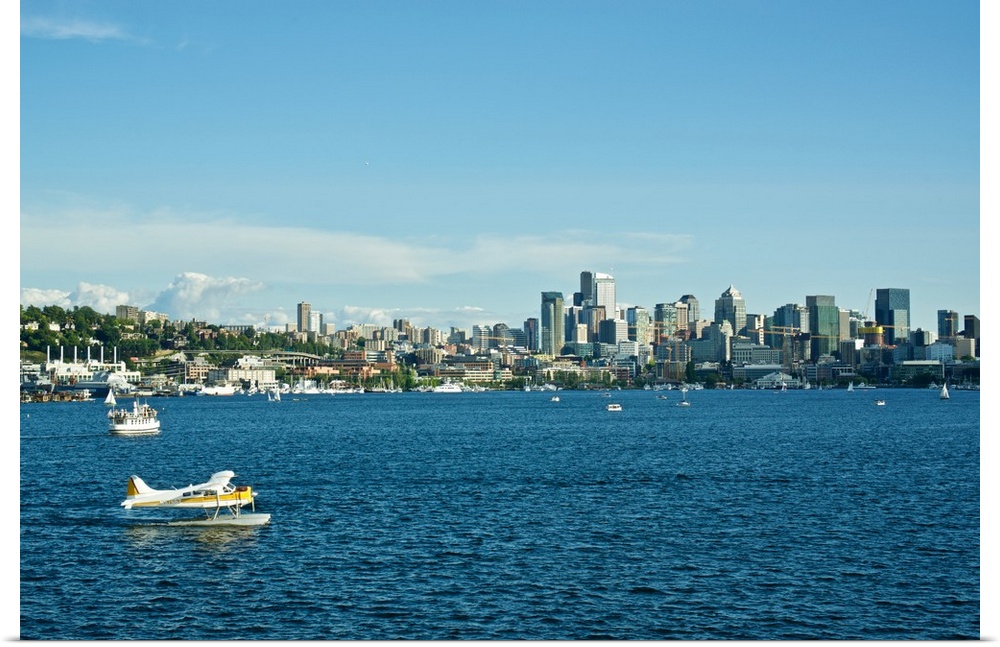 Usa, Washington State, Seattle: Lake Union and Downtown view from Gas Works Park