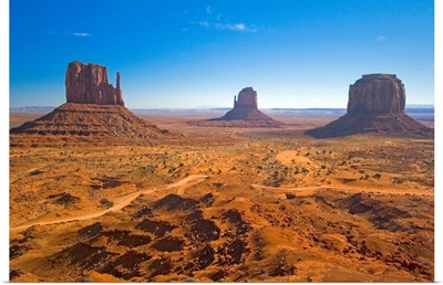 Monument Valley and the Three Mittens rock formations on a clear day
