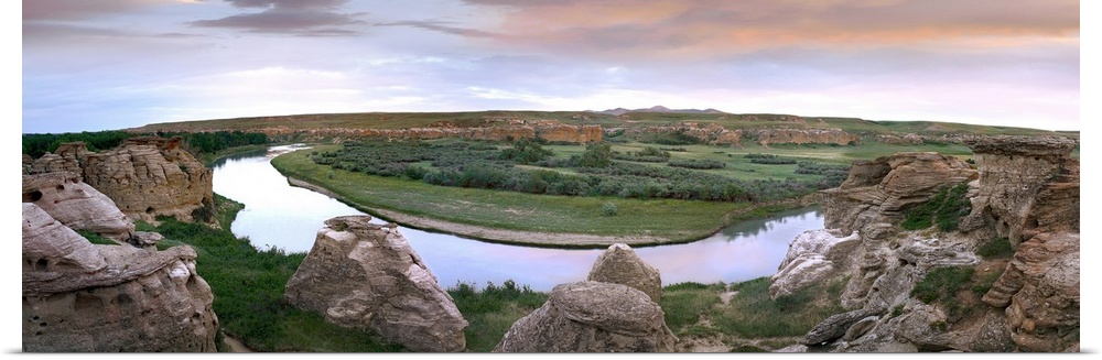 A bend in the Milk River, Writing-on-stone Provincial Park, Alberta, Canada