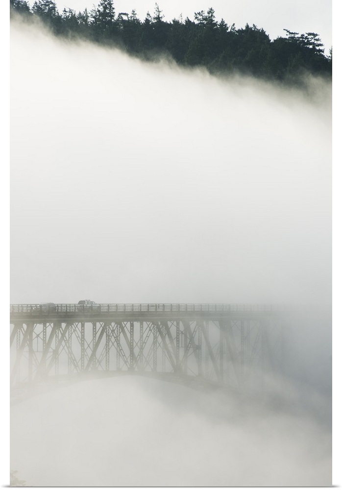 Deception Pass State Park, Washington State ;  USA Deception Pass Bridge (Bulit 1935, 180 ft. high)