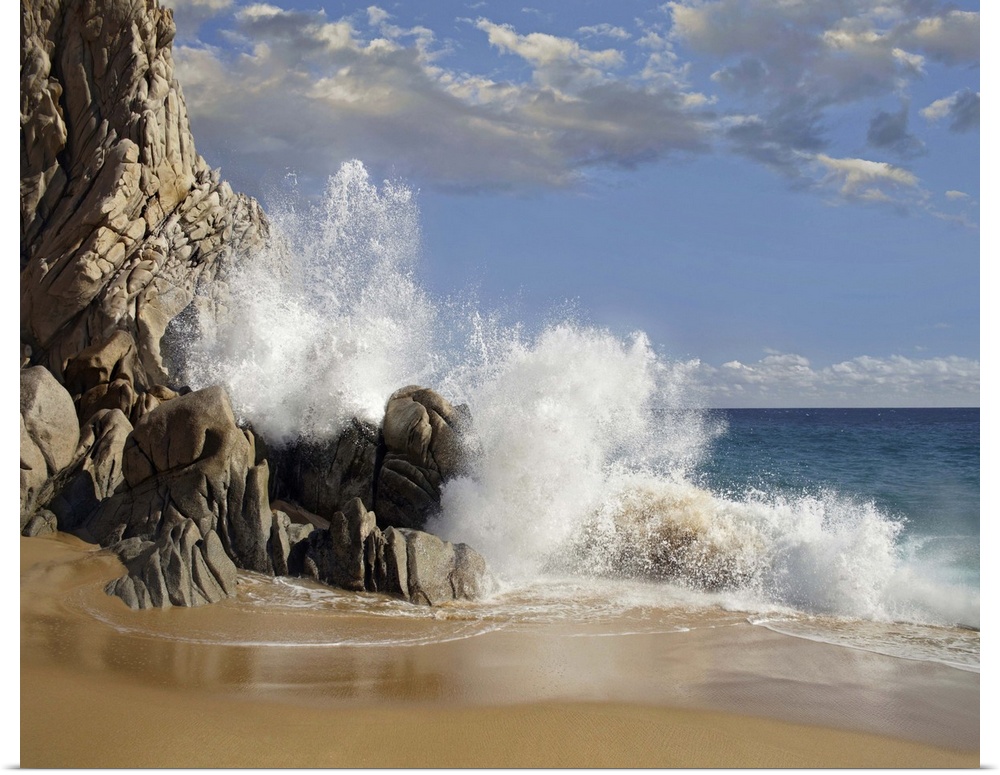 Lover's Beach with crashing waves, Cabo San Lucas, Mexico