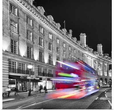 Piccadilly Circle Bus Blur