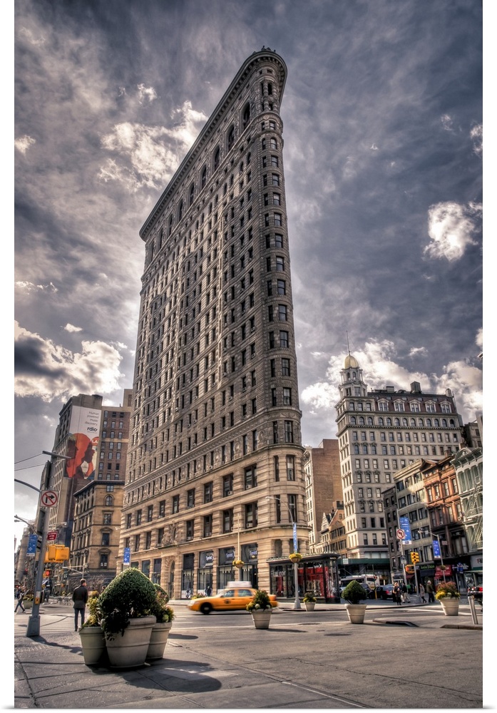 HDR photograph of the landmark Flatiron building in New York city.